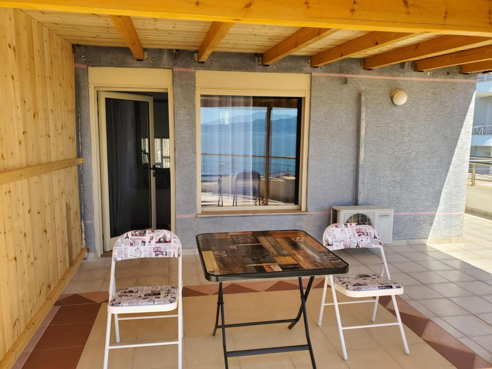Summer Gate Apartment Sarandë Exteriör bild