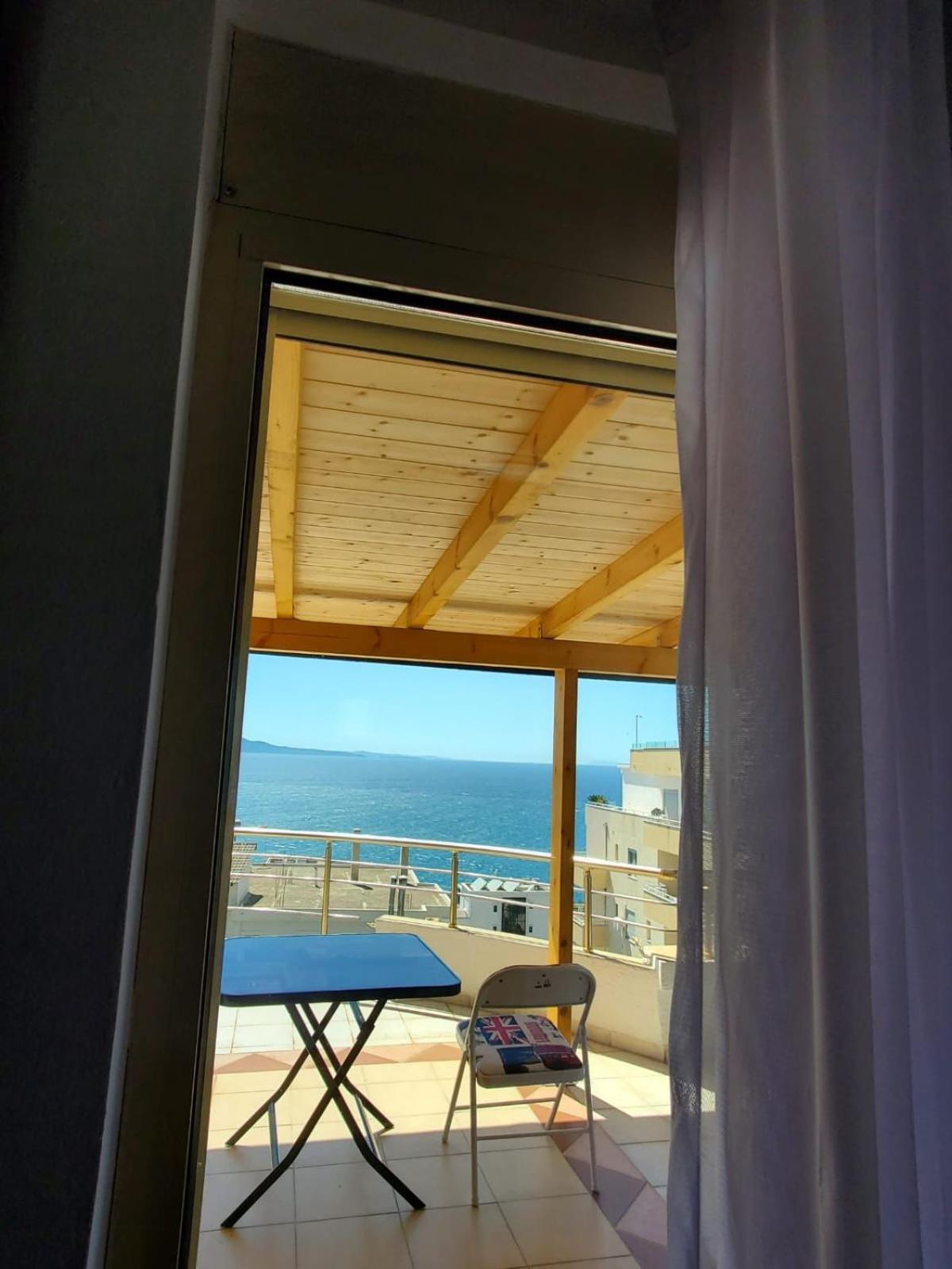 Summer Gate Apartment Sarandë Exteriör bild