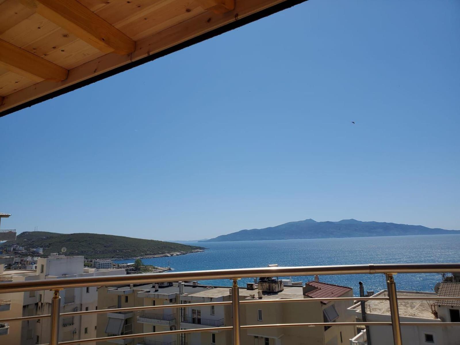 Summer Gate Apartment Sarandë Exteriör bild