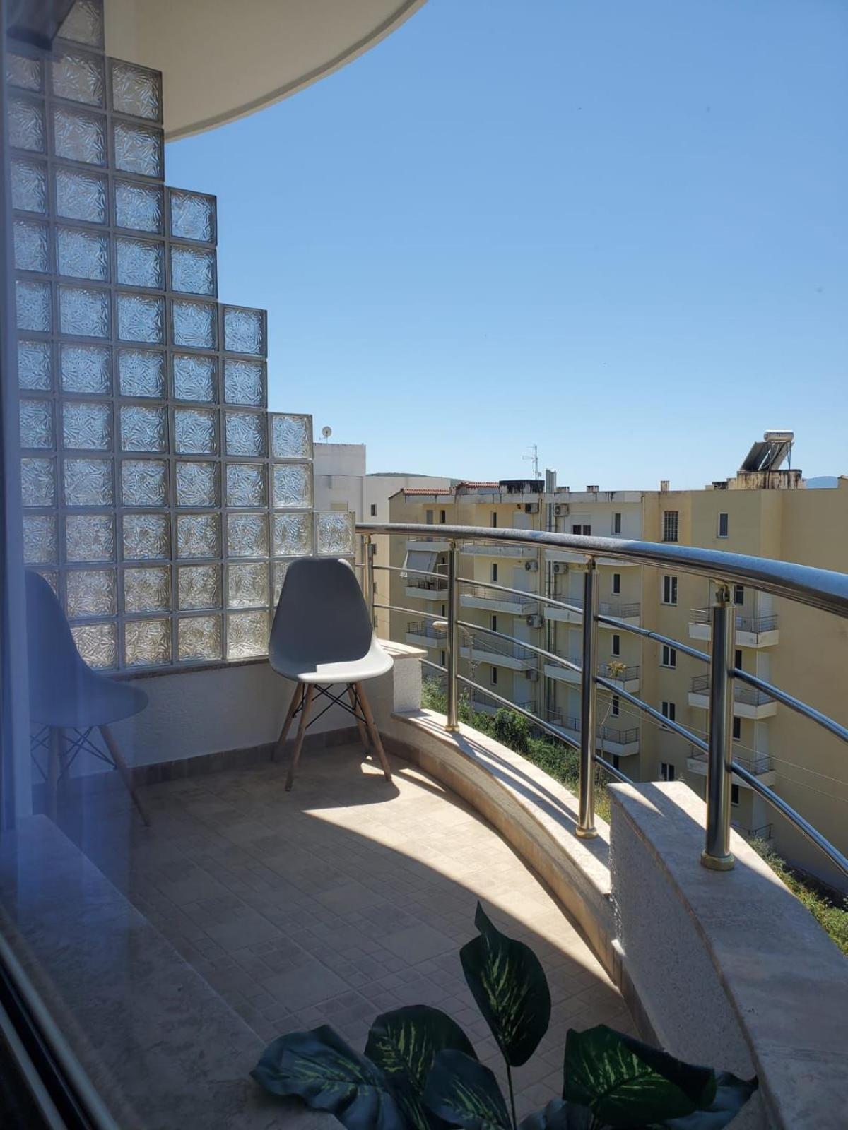 Summer Gate Apartment Sarandë Exteriör bild